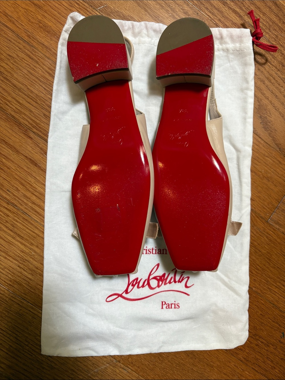 Christian Louboutin Beige Bow Slingback Flats - Picture 2 of 4